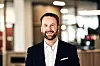 Henning Lunde er direktør for kommunikasjon, merkevare og bærekraft i Telia Norge. Han sier Chilimobil-handelen vil styrke konkurransen i mobilmarkedet. Foto: Telia