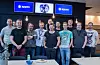 Gjengen på Appex Hackathon - og et halvspist pizzastykke. Foto: Appex
