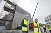 Her besøker Nkom-direktør John-Eivind Velure og digitaliseringsminister Karianne Tung (Ap) Skygards datasenter på Økern i Oslo.