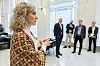 Fra venstre: Digitaliseringsminister Karianne Tung, Stian Jenssen (Aker), politisk rådgiver Audun Otterstad (Ap), Petter M. Tømmeraas (Aker Nscale) og administrerende direktør Kristian Røkke i Aker Nscale, etter et møte om senteret i departementet i august. Onsdag møter hun igjen aktørene i Narvik. Foto: Arash A. Nejad