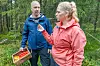 Mens Thomas liker best å plukke bær, er det sopp som gjelder for Sol. Foto: Kristin Krog Mehammer