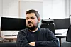 Det gjenstår mye jobb før nettet er tilgjengelig for alle, mener seniorrådgiver Christian Thon i Norges Blindeforbund. Foto: Eirik Helland Urke