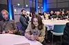 Maylinn Gullmark fra NHO legger inn sin stemme. Foto: Are Thunes Samsonsen
